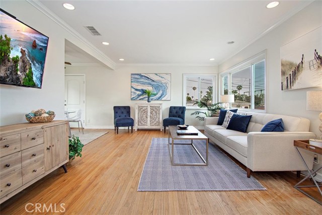 517 Blossom Lane, Redondo Beach, California 90278, 3 Bedrooms Bedrooms, ,1 BathroomBathrooms,Residential,Sold,Blossom,SB20134246
