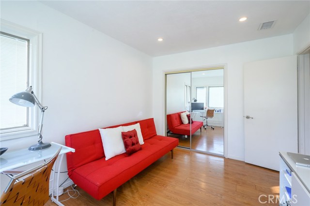 501 Green Lane, Redondo Beach, California 90278, 4 Bedrooms Bedrooms, ,2 BathroomsBathrooms,Residential,Sold,Green Lane,SB20035611