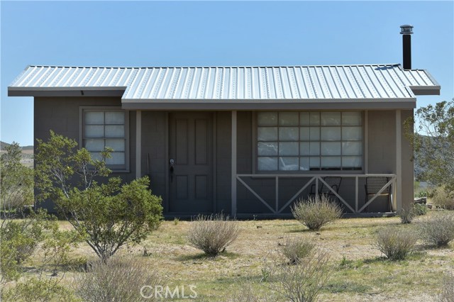 989 Hilton Ave, Yucca Valley, CA 92284