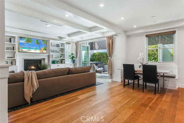 2113 Chestnut Avenue, Manhattan Beach, California 90266, 5 Bedrooms Bedrooms, ,5 BathroomsBathrooms,Residential,Sold,Chestnut,SB20195476
