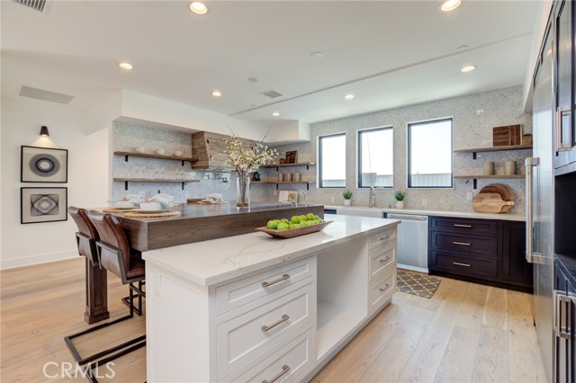 1130 21st Street, Manhattan Beach, California 90266, 5 Bedrooms Bedrooms, ,4 BathroomsBathrooms,Residential,Sold,21st,SB21098347