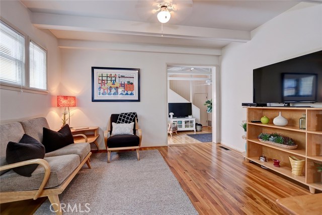 401 6th Street, Manhattan Beach, California 90266, 4 Bedrooms Bedrooms, ,2 BathroomsBathrooms,Residential,Sold,6th,SB20226539