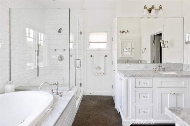 733 Juanita Avenue, Redondo Beach, California 90277, 5 Bedrooms Bedrooms, ,5 BathroomsBathrooms,Residential,Sold,Juanita,SB20142133