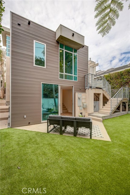 2400 Palm Avenue, Manhattan Beach, California 90266, 4 Bedrooms Bedrooms, ,4 BathroomsBathrooms,Residential,Sold,Palm,SB20055026