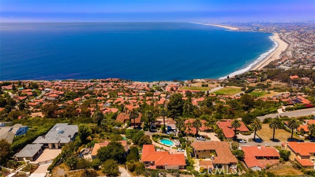 849 Rincon Lane, Palos Verdes Estates, California 90274, 3 Bedrooms Bedrooms, ,2 BathroomsBathrooms,Residential,Sold,Rincon,PV21117002