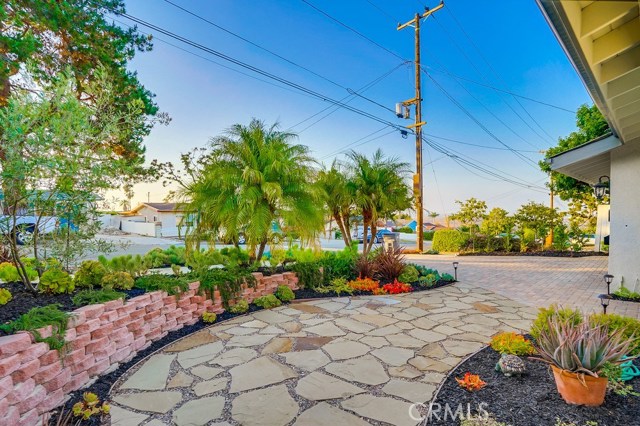 1972 Caddington Drive, Rancho Palos Verdes, California 90275, 5 Bedrooms Bedrooms, ,2 BathroomsBathrooms,Residential,Sold,Caddington,SB18148841