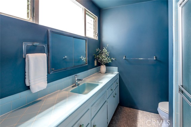 728 13th Street, Manhattan Beach, California 90266, 3 Bedrooms Bedrooms, ,2 BathroomsBathrooms,Residential,Sold,13th,SB21113806