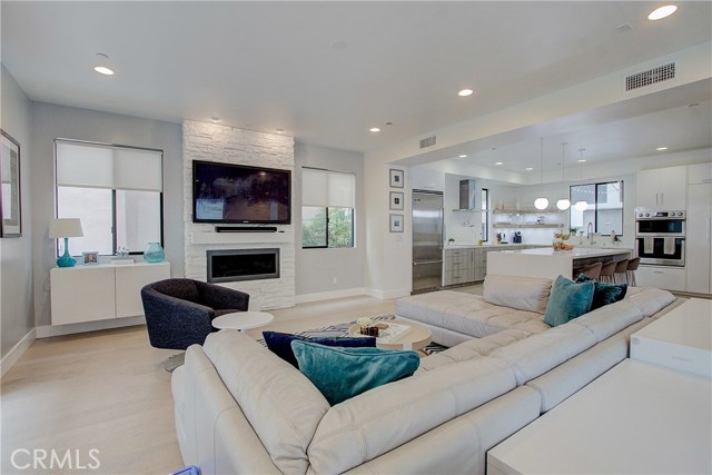 1921 Ruhland Avenue, Redondo Beach, California 90278, 4 Bedrooms Bedrooms, ,4 BathroomsBathrooms,Residential,Sold,Ruhland,SB20053880