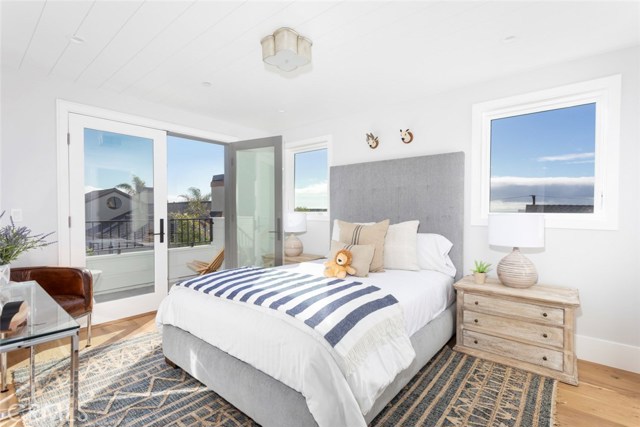 West bedroom on 2nd level has an Ocean view and Private Ocean view deck