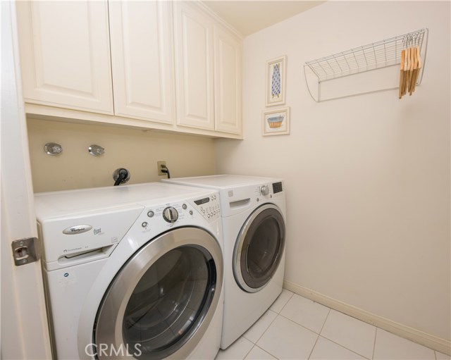 1021 Avenue D, Redondo Beach, California 90277, 4 Bedrooms Bedrooms, ,2 BathroomsBathrooms,Residential,Sold,Avenue D,SB21005310