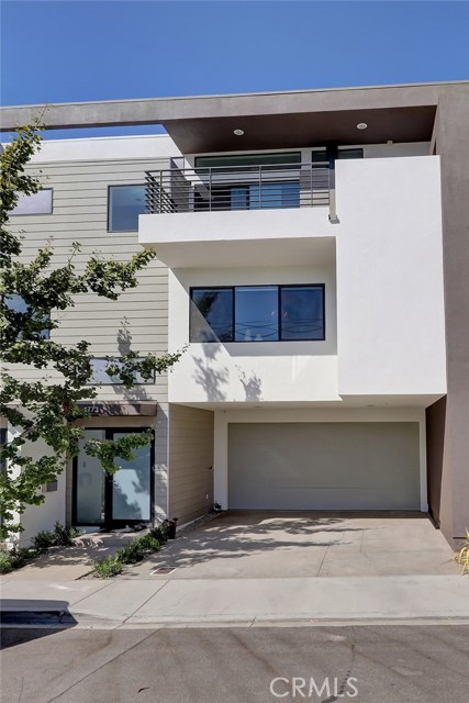 1773 Mathews Avenue, Manhattan Beach, California 90266, 3 Bedrooms Bedrooms, ,2 BathroomsBathrooms,Residential,Sold,Mathews,SB19238743