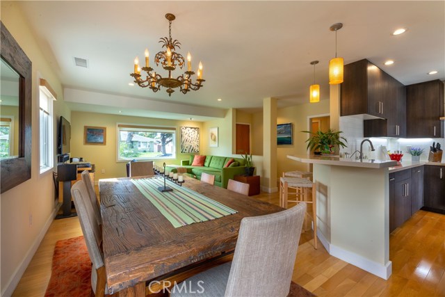2703 Spreckels Lane, Redondo Beach, California 90278, 4 Bedrooms Bedrooms, ,3 BathroomsBathrooms,Residential,Sold,Spreckels,PW20057811