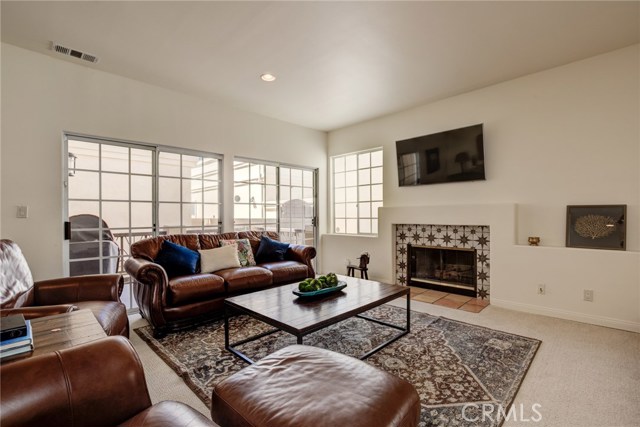 716 Lucia Avenue, Redondo Beach, California 90277, 3 Bedrooms Bedrooms, ,2 BathroomsBathrooms,Residential,Sold,Lucia,PV20207865