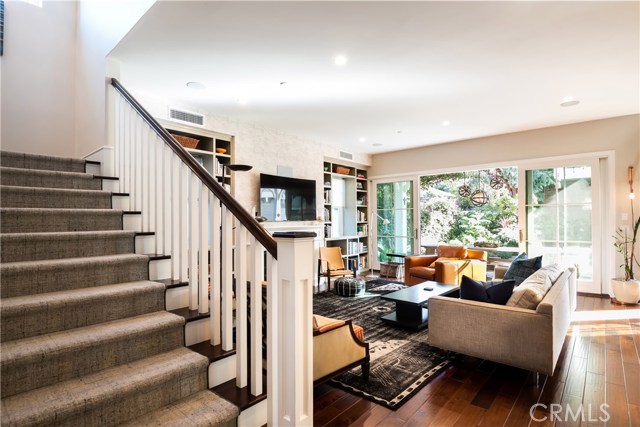 756 36th Street, Manhattan Beach, California 90266, 6 Bedrooms Bedrooms, ,3 BathroomsBathrooms,Residential,Sold,36th,SB20029845