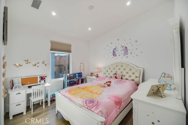 18228 Grevillea Avenue, Redondo Beach, California 90278, 4 Bedrooms Bedrooms, ,2 BathroomsBathrooms,Residential,Sold,Grevillea,SB20254175