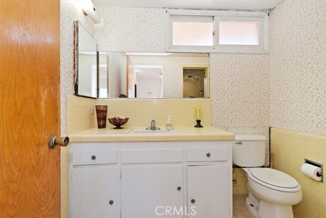 419 Avenue F, Redondo Beach, California 90277, 3 Bedrooms Bedrooms, ,2 BathroomsBathrooms,Residential,Sold,Avenue F,PV21173428