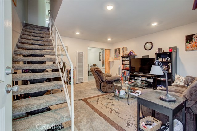 2211 Nelson Avenue, Redondo Beach, California 90278, 6 Bedrooms Bedrooms, ,3 BathroomsBathrooms,Residential,Sold,Nelson,SB19252615