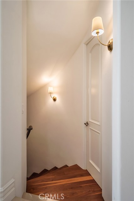 441 1st Street, Manhattan Beach, California 90266, 5 Bedrooms Bedrooms, ,4 BathroomsBathrooms,Residential,Sold,1st,SB19263313