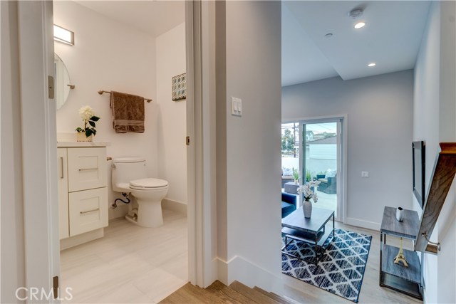 1401 Corona Street, Hermosa Beach, California 90254, 4 Bedrooms Bedrooms, ,3 BathroomsBathrooms,Residential,Sold,Corona,SB20015755