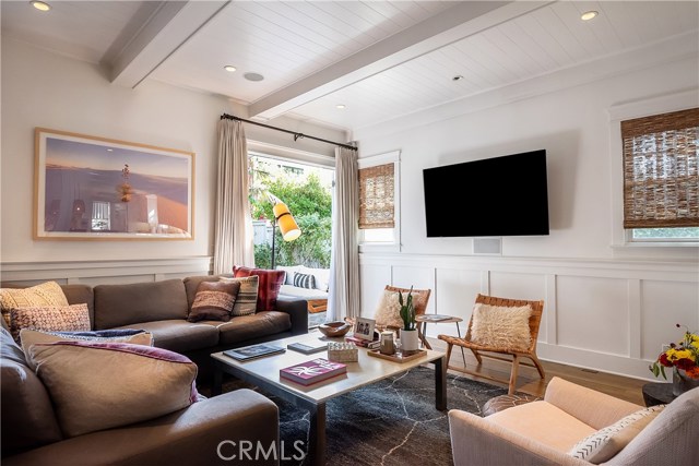 724 29th Street, Manhattan Beach, California 90266, 4 Bedrooms Bedrooms, ,3 BathroomsBathrooms,Residential,Sold,29th,SB19279046