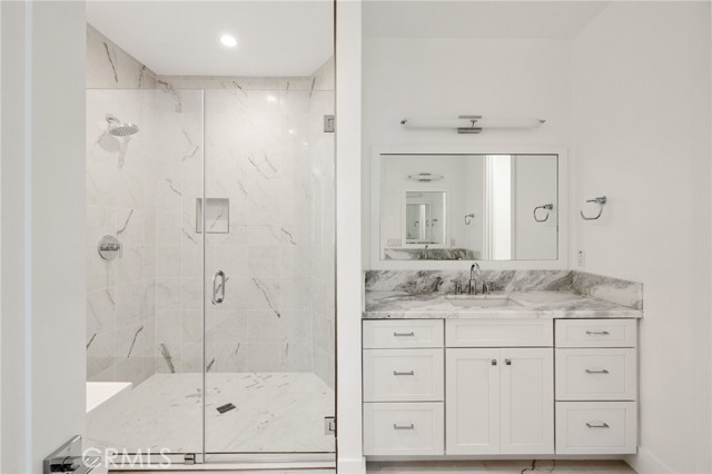 2114 Carnegie Lane, Redondo Beach, California 90278, 5 Bedrooms Bedrooms, ,5 BathroomsBathrooms,Residential,Sold,Carnegie,SB21029719