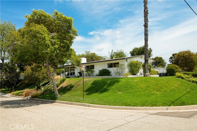 26 Gaucho Drive, Rolling Hills Estates, California 90274, 4 Bedrooms Bedrooms, ,2 BathroomsBathrooms,Residential,Sold,Gaucho,SB21153280