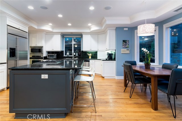 591 26th Street, Manhattan Beach, California 90266, 5 Bedrooms Bedrooms, ,3 BathroomsBathrooms,Residential,Sold,26th,SB20016048