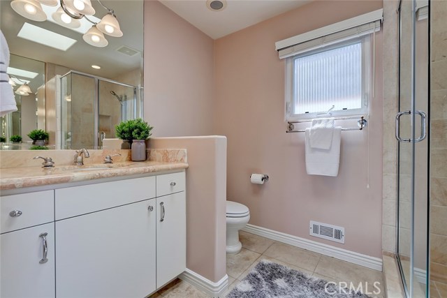 1057 8th Place, Hermosa Beach, California 90254, 5 Bedrooms Bedrooms, ,3 BathroomsBathrooms,Residential,Sold,8th,SB19212583