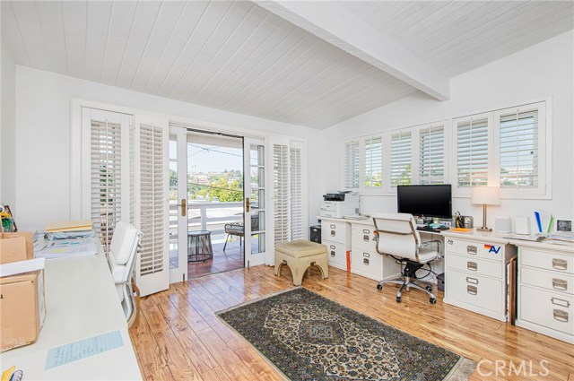 516 24th Street, Hermosa Beach, California 90254, 2 Bedrooms Bedrooms, ,1 BathroomBathrooms,Residential,Sold,24th,SB20201077