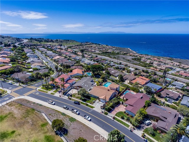 30623 Rue De La Pierre, Rancho Palos Verdes, California 90275, 4 Bedrooms Bedrooms, ,2 BathroomsBathrooms,Residential,Sold,Rue De La Pierre,PV18092164