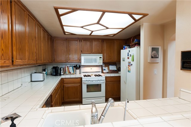 13 Santa Rosa Court, Manhattan Beach, California 90266, 3 Bedrooms Bedrooms, ,2 BathroomsBathrooms,Residential,Sold,Santa Rosa,SB17130717