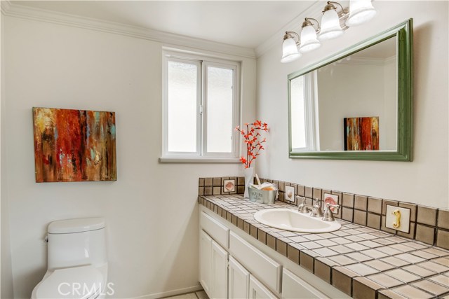 1023 4th Street, Hermosa Beach, California 90254, 3 Bedrooms Bedrooms, ,2 BathroomsBathrooms,Residential,Sold,4th,SB19152573