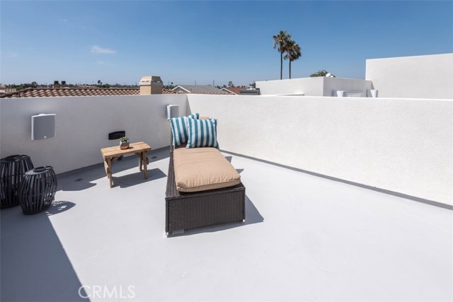 2415 Rockefeller Lane, Redondo Beach, California 90278, 4 Bedrooms Bedrooms, ,4 BathroomsBathrooms,Residential,Sold,Rockefeller,PV18200406