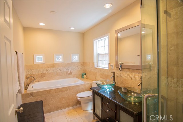 3026 Ardmore Avenue, Manhattan Beach, California 90266, 3 Bedrooms Bedrooms, ,2 BathroomsBathrooms,Residential,Sold,Ardmore,SB19062670