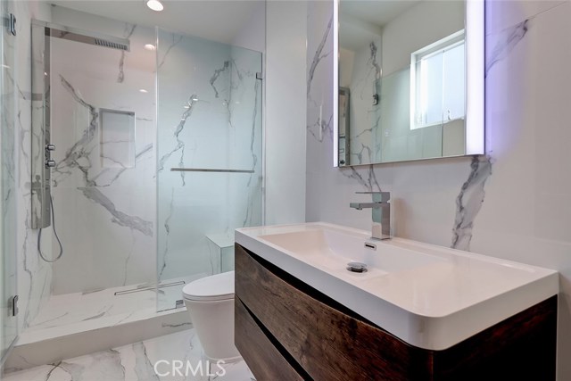 2022 Harriman Lane, Redondo Beach, California 90278, 5 Bedrooms Bedrooms, ,4 BathroomsBathrooms,Residential,Sold,Harriman,SB18297580