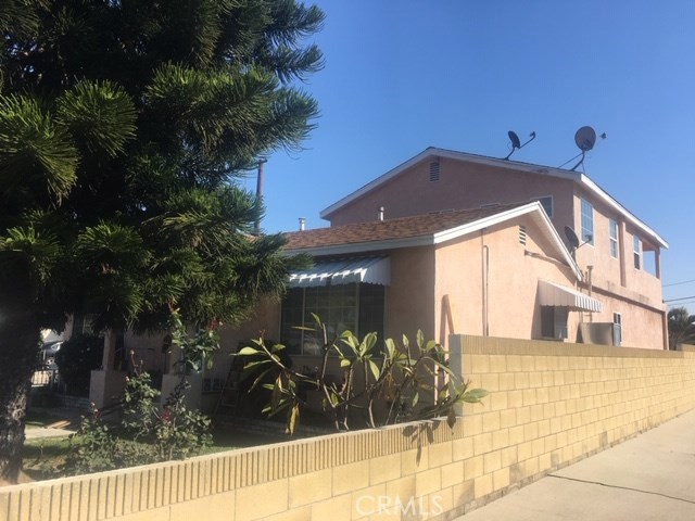Photo of 11828 Rives Avenue, Downey, CA 90241
