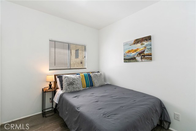 216 39th Street, Manhattan Beach, California 90266, 2 Bedrooms Bedrooms, ,2 BathroomsBathrooms,Residential,Sold,39th,SB19218837