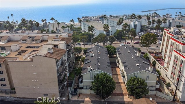 208 Catalina Avenue, Redondo Beach, California 90277, 3 Bedrooms Bedrooms, ,2 BathroomsBathrooms,Residential,Sold,Catalina,SB20172494