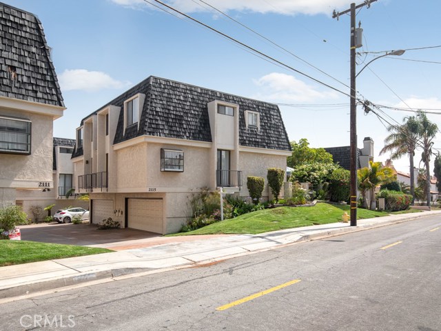 2115 Farrell Avenue, Redondo Beach, California 90278, 3 Bedrooms Bedrooms, ,1 BathroomBathrooms,Residential,Sold,Farrell,SB18148131