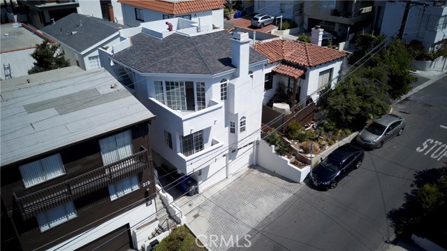 323 23rd Street, Manhattan Beach, California 90266, ,Residential Income,Sold,23rd,SB18242972