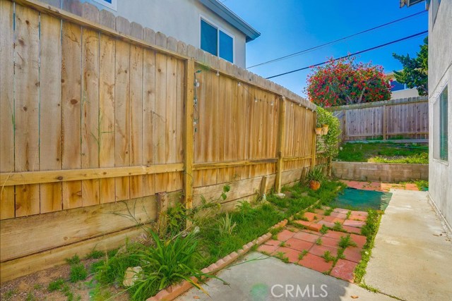 1102 Opal Street, Redondo Beach, California 90277, ,Residential Income,Sold,Opal,SB20117012