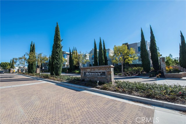 2 Bed Home for Sale in Hawthorne, California