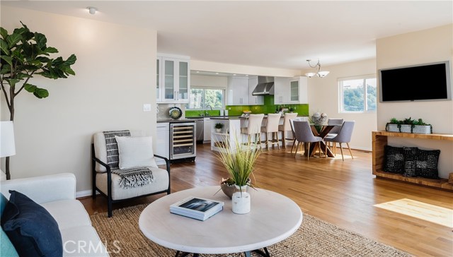 4021 Crest Drive, Manhattan Beach, California 90266, 2 Bedrooms Bedrooms, ,2 BathroomsBathrooms,Residential,Sold,Crest,SB20222826