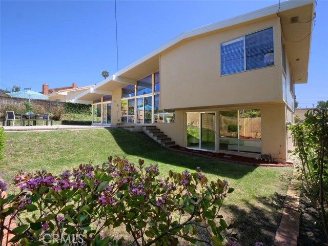 6941 Clovercliff Drive, Rancho Palos Verdes, California 90275, 4 Bedrooms Bedrooms, ,2 BathroomsBathrooms,Residential,Sold,Clovercliff,PW21082465