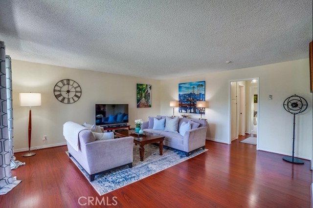 631 Prospect Avenue, Redondo Beach, California 90277, 2 Bedrooms Bedrooms, ,1 BathroomBathrooms,Residential,Sold,Prospect,SB19193841