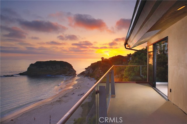 Photo of 33 Bay Drive, Laguna Beach, CA 92651