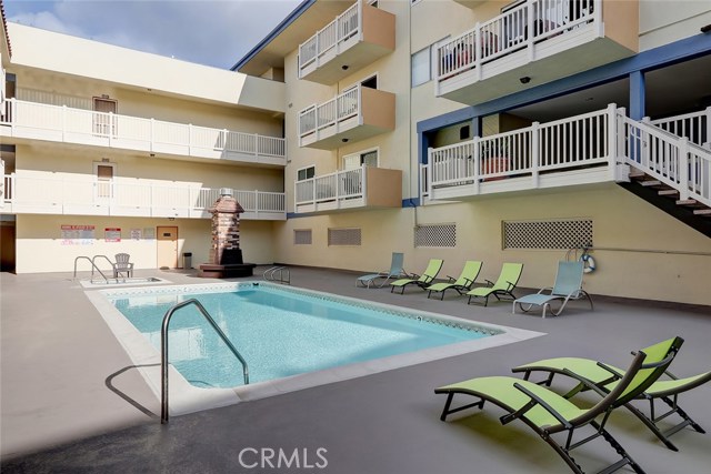 1707 Pacific Coast, Hermosa Beach, California 90254, 1 Bedroom Bedrooms, ,1 BathroomBathrooms,Residential,Sold,Pacific Coast,SB20005947