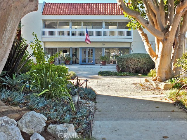 611 Prospect Avenue, Redondo Beach, California 90277, 2 Bedrooms Bedrooms, ,2 BathroomsBathrooms,Residential,Sold,Prospect,PW20028663