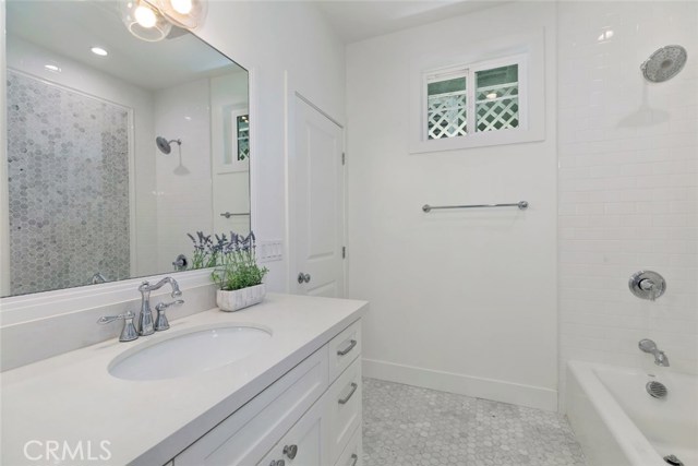 1524 Wollacott Street, Redondo Beach, California 90278, 4 Bedrooms Bedrooms, ,2 BathroomsBathrooms,Residential,Sold,Wollacott,SB19120609