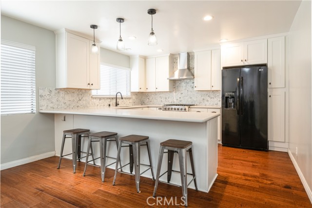 305 Broadway, Redondo Beach, California 90277, 3 Bedrooms Bedrooms, ,2 BathroomsBathrooms,Residential,Sold,Broadway,OC21094038